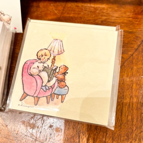 Reading on a Pink Sofa メモ張 (memo pad)