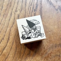 No.159: Dwarf reading books (読書する小人）ハンコ