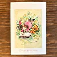 24K-29: "Living with Books" postcard （本と生きるポストカード）