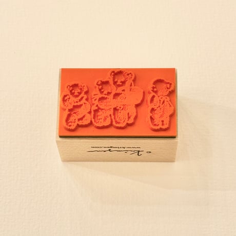 No.241: Bear Holding a Basket Stamp（かごを持つくまハンコ）