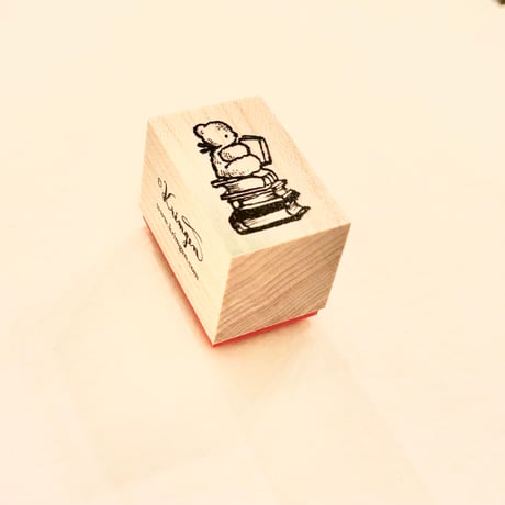 No.250: Bear on Books stamp（本の上のくまハンコ）