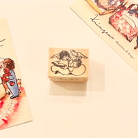 "Two Angels Reading Books” Stamp （No.228  本を読む二人の天使 ハンコ）
