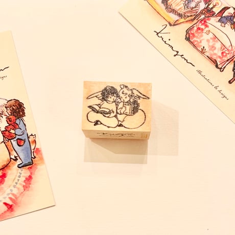 "Two Angels Reading Books” Stamp （No.228  本を読む二人の天使 ハンコ）