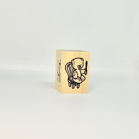 椅子に座るくまとペン (Bear Sitting on a Chair with Pen)  ハンコ