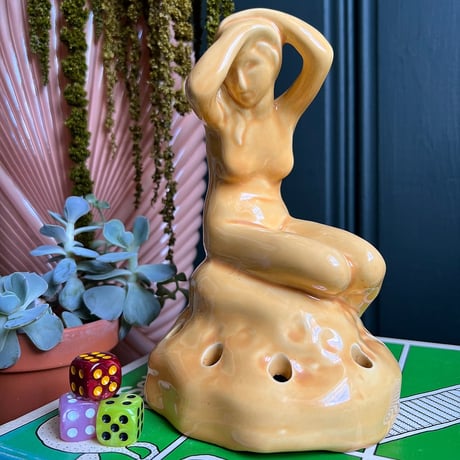 YELLOW CERAMIC NUDE WOMAN FLOWER FROG (1点物)