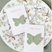 💚New! 《Mサイズ》 butterfly clip "Celadon Green" 単品