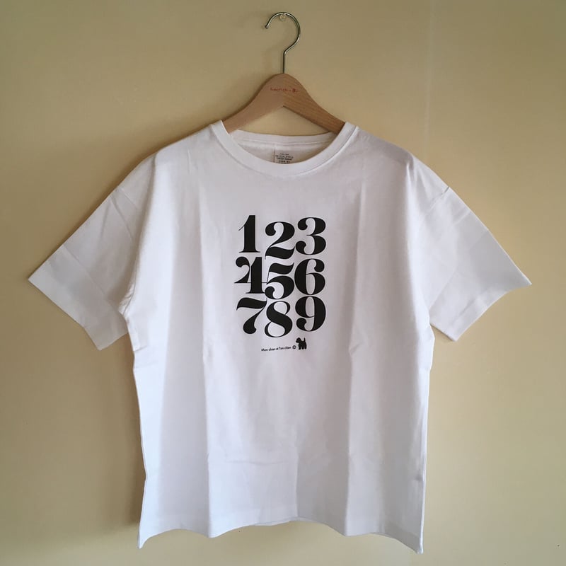 ゆったりシルエットTシャツ-タイポグラフィ | MON_TON /Mon