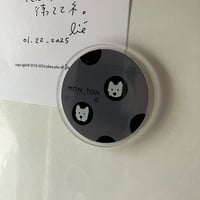 Bigドットシック白ワンコ アクリルマグネット