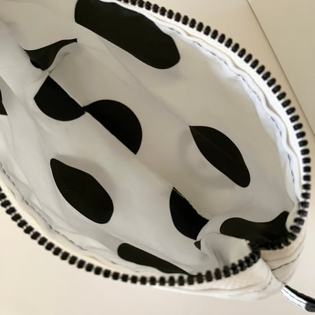 モントンFabricファスナーポーチ ドットMono
