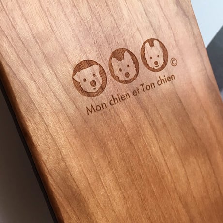 3人/チェリーウッド・ スマホケース　レーザー加工-iPhone用