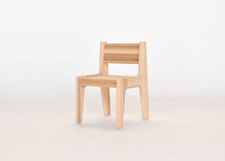 杉の小椅子