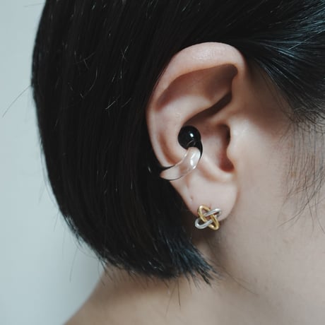 Benjamin glass ear cuff (Void)