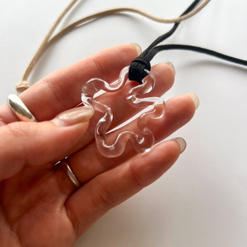 ◎予約◎Benjamin glass ameba flower necklace | oddt