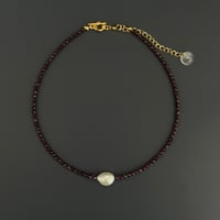 Point Pearl Choker（ガーネット）