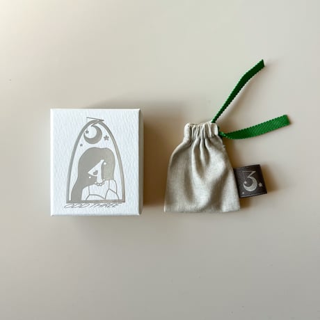 KUMO (ear cuff)  / NAGI(mirror)