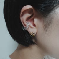 Benjamin glass ear cuff (Twist)