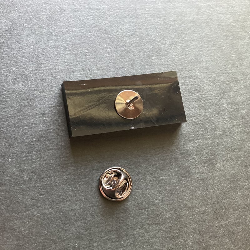 ピンバッジ Amazon.co.jp: WICKED Blue Shizロゴピンバッジ。, One Size