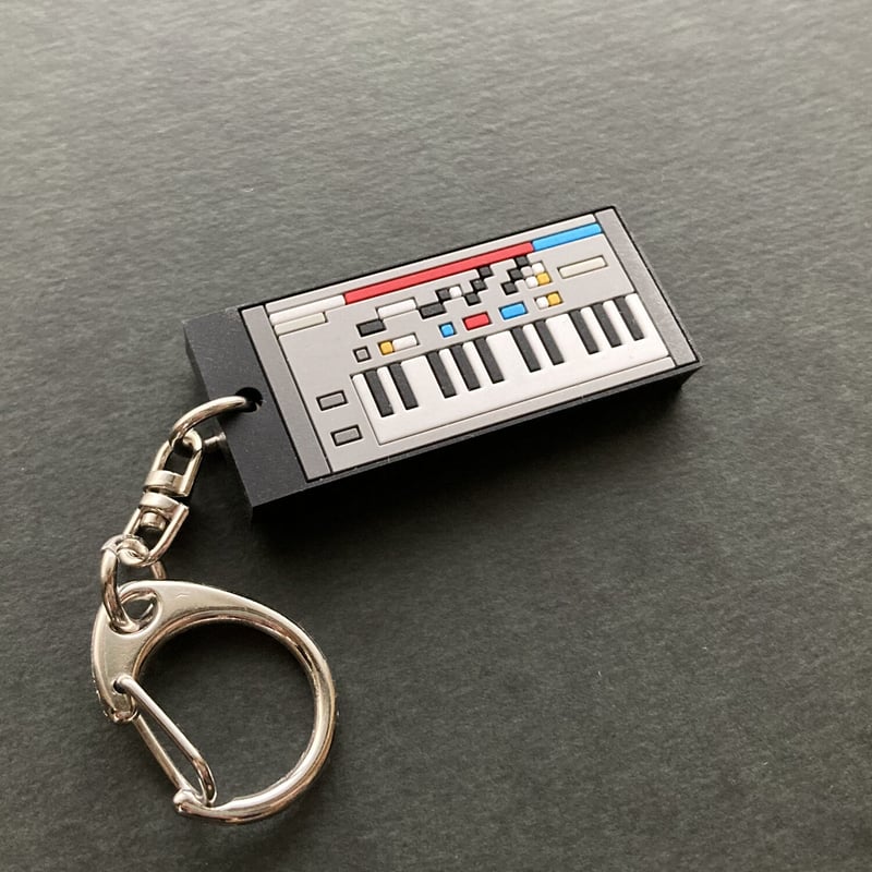 キーホルダー】シンセ ラバーキーホルダー／ 03：ANALOG SYNTHESIZER |