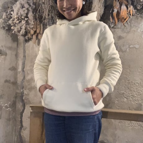 yetina / pullover hoody classic