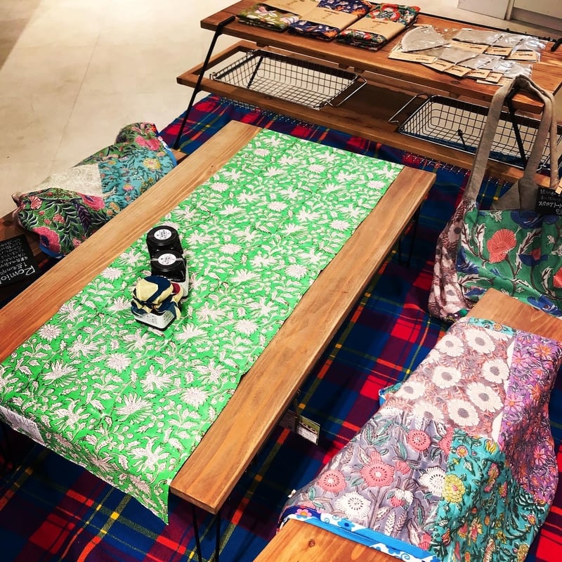 New・RomioRi・ヘアターバン、テーブルセンター にもなるちょっと長め