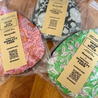 RomioRi × HOWLETT FARM・雫のハーブパッド　◉レンジであたためるハーブパッド"SHIZUKU"
