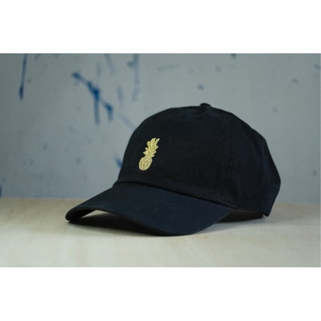 PINEAPPLE CAP - BLACK & GOLD
