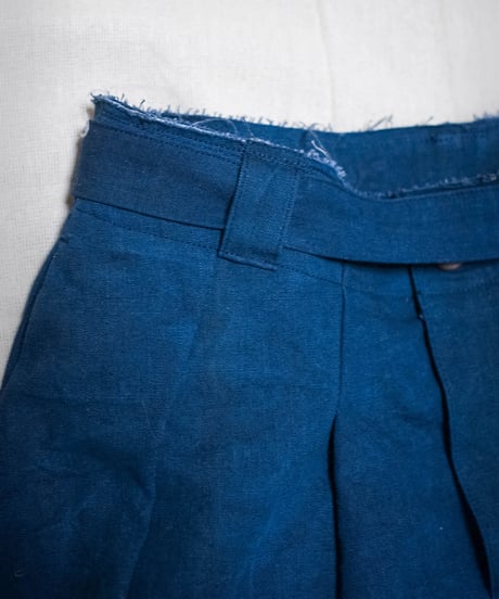 Vegetable Dyed Tucked Flared Skirt (Navy Msize)