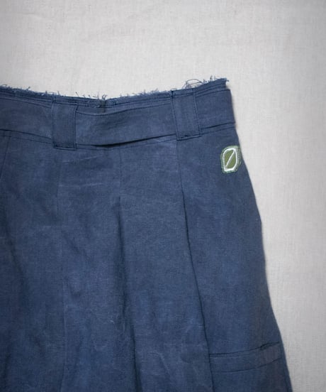 Vegetable Dyed Tucked Flared Skirt (Gray Msize)