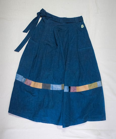 Vegetable Dyed Tucked Flared Skirt (Navy Msize)