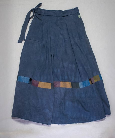 Vegetable Dyed Tucked Flared Skirt (Gray Msize)