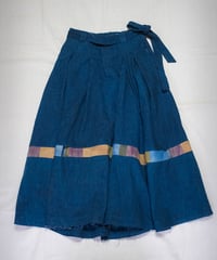 Vegetable Dyed Tucked Flared Skirt (Navy Msize)