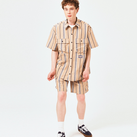 『FREAKISH BUILDING』 スリーピー ヘッドショートスリーブシャツ (Beige)