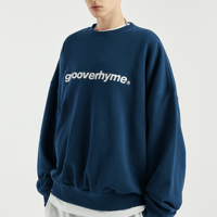 『GROOVE RHYME』 ベーシックロゴビッグオーバースウェットシャツ (Light Navy)