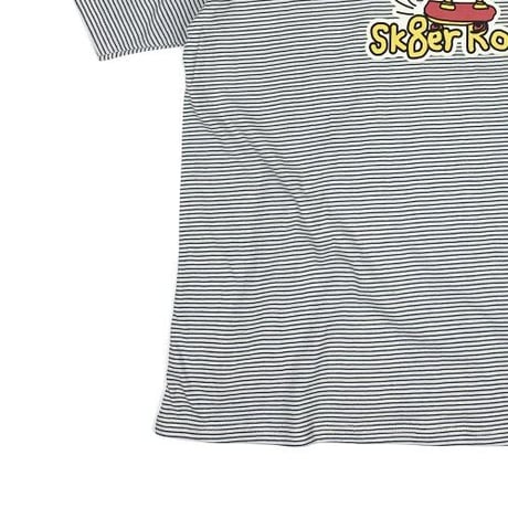 『SK8ER ROCK』 　SK8ショップストライプ半袖 Tシャツ (Navy Blue)