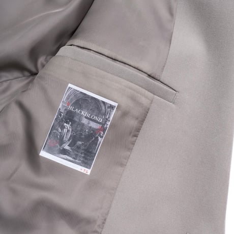 『BLACKBLOND』　graffiti logo plercing blazer (Beige Grey)