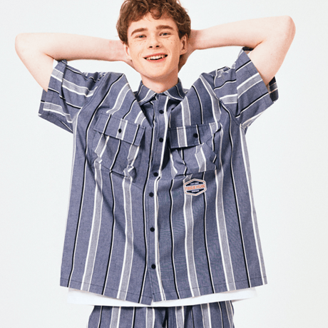 『FREAKISH BUILDING』 スリーピー ヘッドショートスリーブシャツ (Navy)