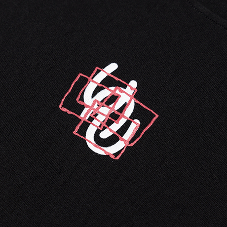 『CORUNU』  スクエアスターショートスリーブ Tシャツ (Black)