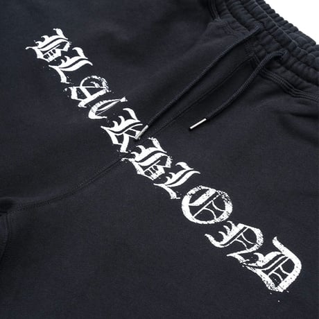 『BLACKBLOND』  crushed faith sweatshorts (Black)