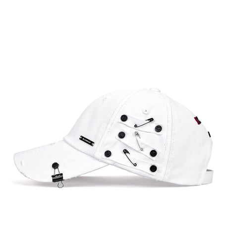 『BLACKBLOND』  ディスオーダーパッチキャップ (White)