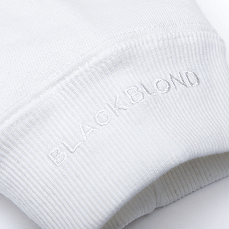 『BLACKBLOND』 　ブルータルスウェット (White)