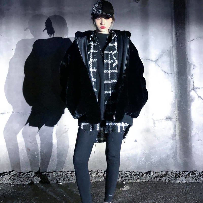 Blackblond Reversible Fur Hood Jacket (Black) |