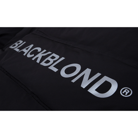 『BLACKBLOND』 　レフレクションクラシックロゴショートダックダウンジャケット (Black)