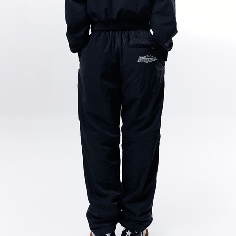 『CHAP CHAP』 　トルネードロゴナイロンパンツ (Black)