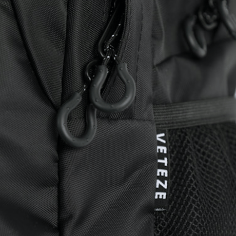 『VETEZE』 　デラックスリュック (Black)