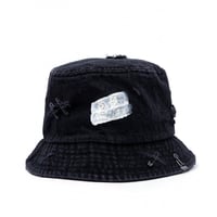 『BLACKBLOND』  リップトカスタムスマイルロゴデニムバケットハット (Black)