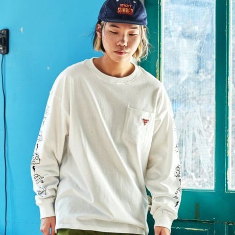 『FREAKISH BUILDING』 エイリアンフレンドポケットロングスリーブ Tシャツ (White)