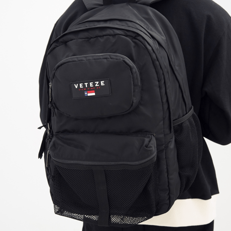 『VETEZE』 　レトロ MA-1 リュック (Black)