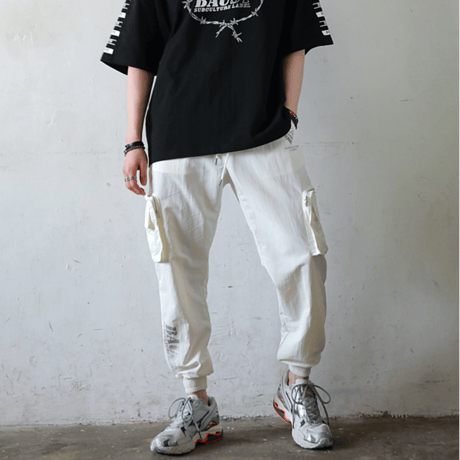 『BAUST』 ジッパーダブルポケットジョガーパンツ (Cream)
