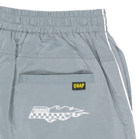 『CHAP CHAP』 　トルネードロゴナイロンパンツ (Blue Grey)