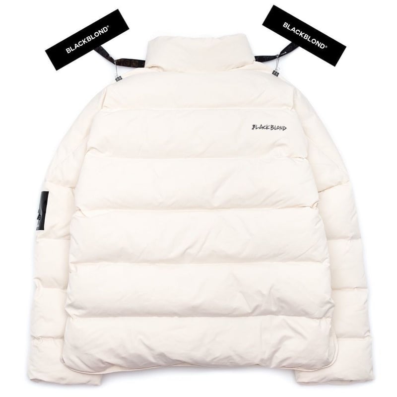 BLACKBLOND』 パッチショートダックダウンジャケット (Ivory BLACKBLOND』 パッチショートダックダウンジャケット (Ivory